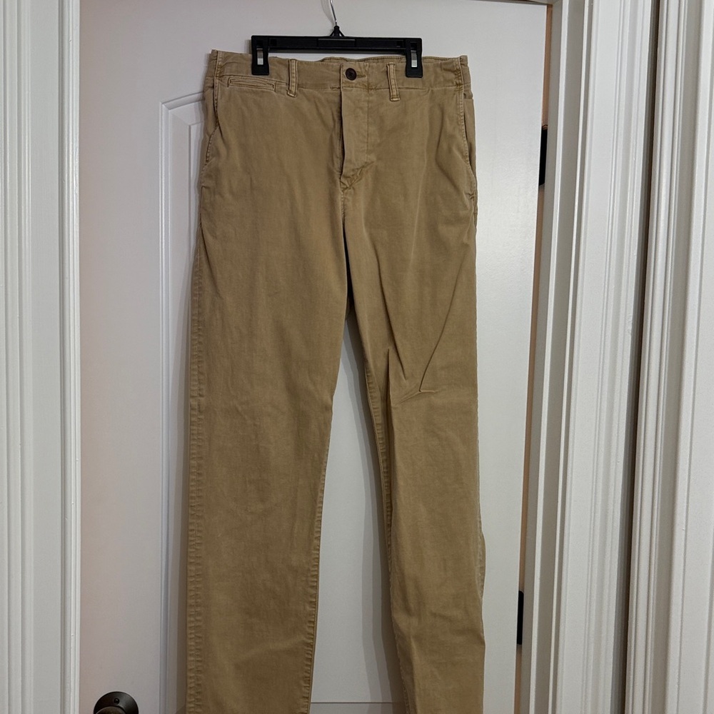 American Eagle Outfitters Men's Khaki Chinos